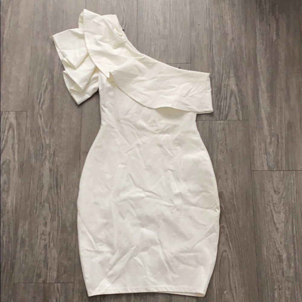 White one shoulder dress